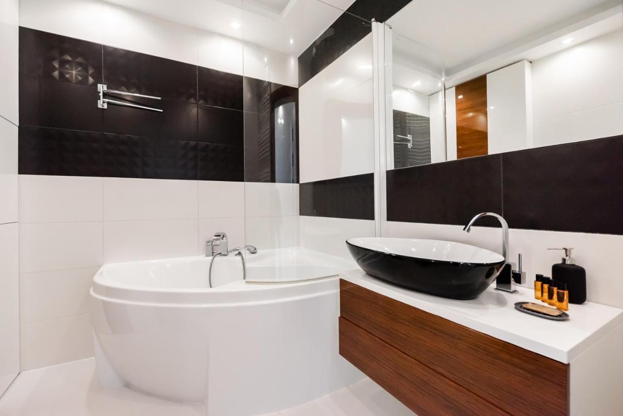 Bluszczanska Modern Urban Apartment ワルシャワ エクステリア 写真