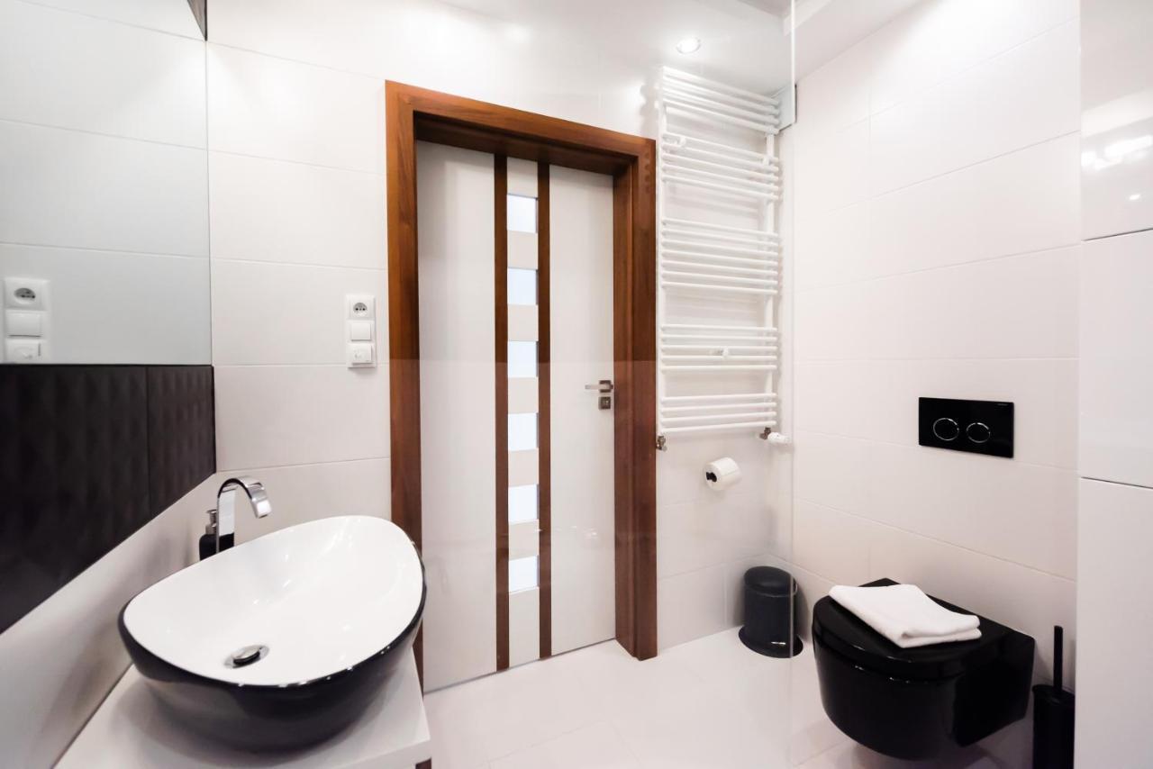 Bluszczanska Modern Urban Apartment ワルシャワ エクステリア 写真