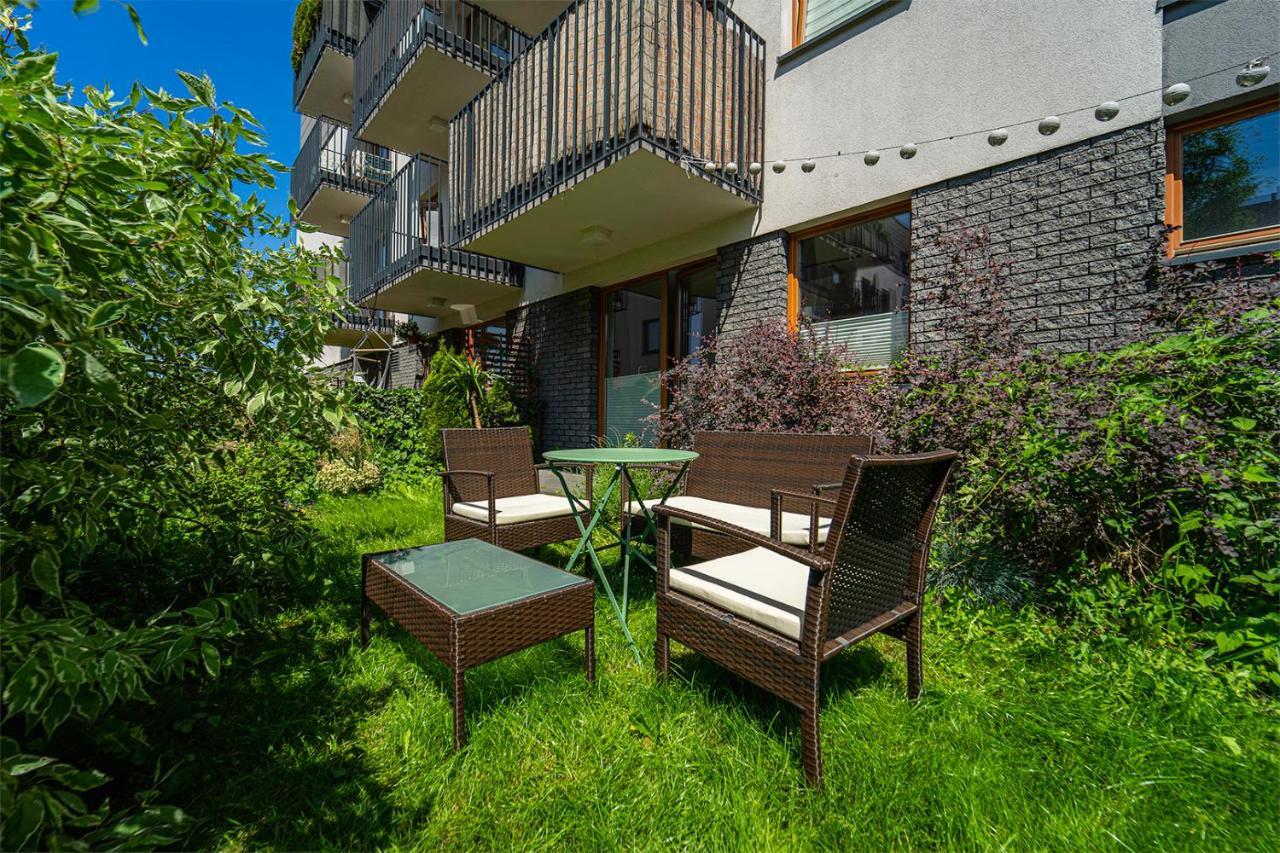 Bluszczanska Modern Urban Apartment ワルシャワ エクステリア 写真